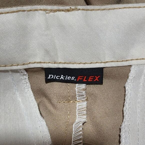 Dickies Regular Fit Cargo Shorts, 11", Desert Sand - Picture 8 of 11